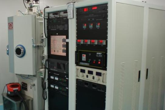 箱式真空镀膜机	